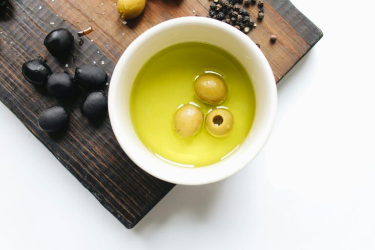 Eat Fat to Lose Fat (Best Fats for Fat Loss)