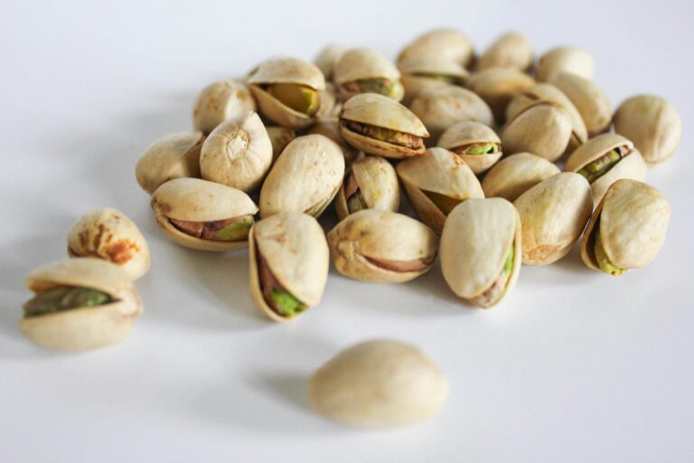 30 Easy Snacks, 100 Calories Each